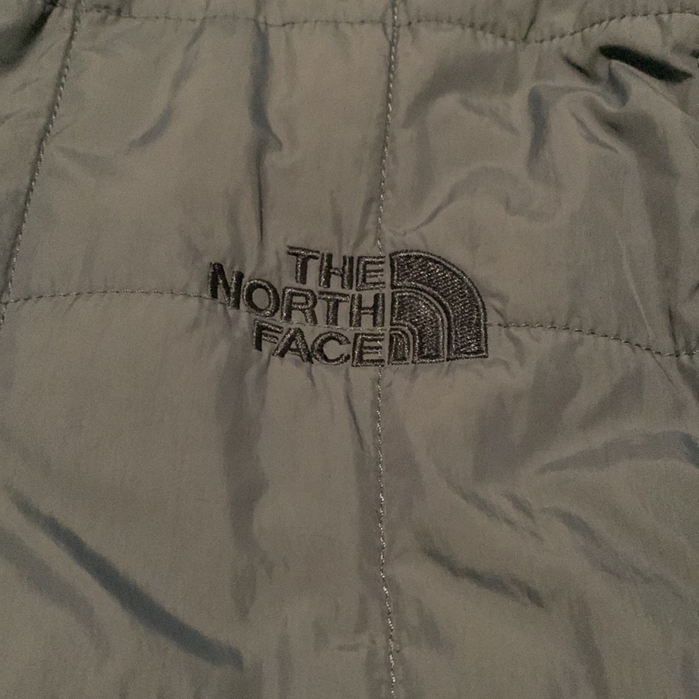 North Face Shell Style Jacket With Pockets - image 3